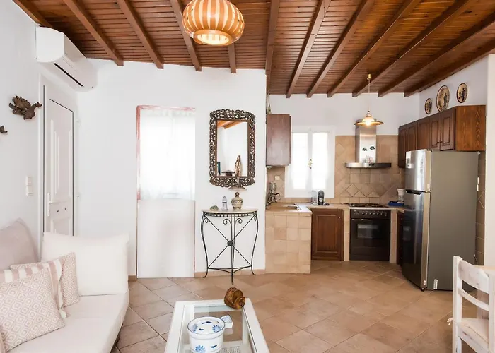 דירה Escape To Mykonos - Entire Place By *